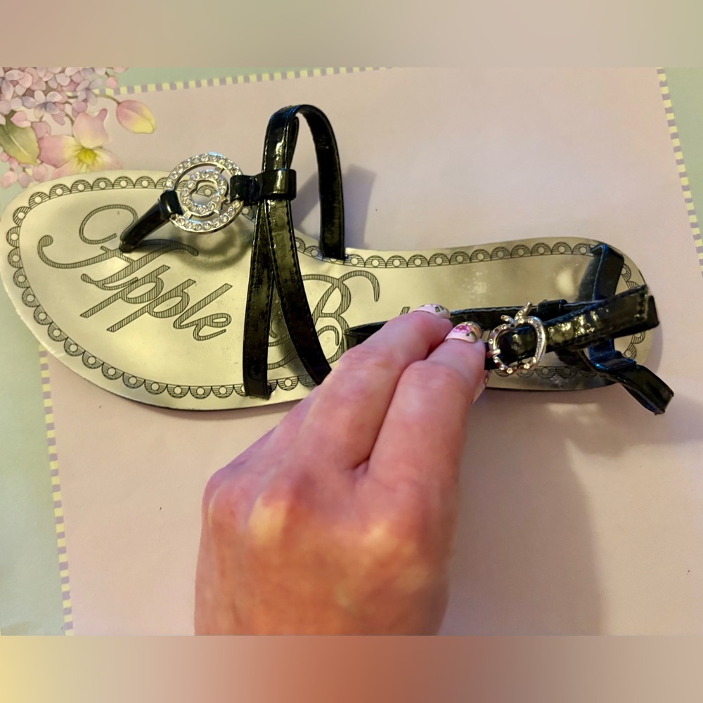 🎁SOLD🎁Vintage Rare Apple Bottom Black Flat Sandals Logo Accent Silver Rhinestone